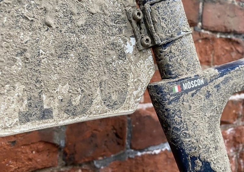 Sticker soportó barro extremo